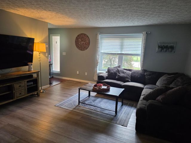 3888 Thoroughbred Court, Columbus, OH 43221