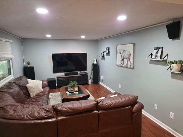 3888 Thoroughbred Court, Columbus, OH 43221
