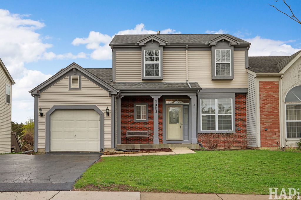 1901 BARNHILL Drive, Mundelein, IL 60060