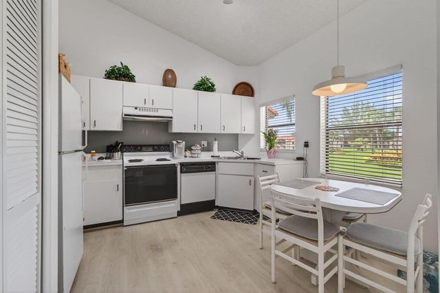 5947 Parkwalk Drive, Boynton Beach, FL 33472