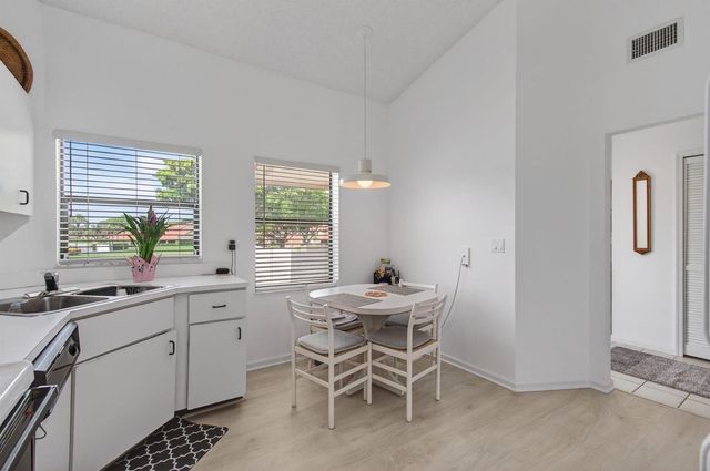 5947 Parkwalk Drive, Boynton Beach, FL 33472