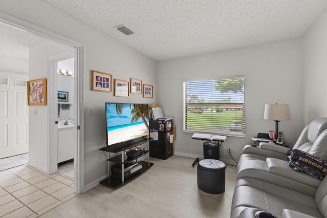 5947 Parkwalk Drive, Boynton Beach, FL 33472