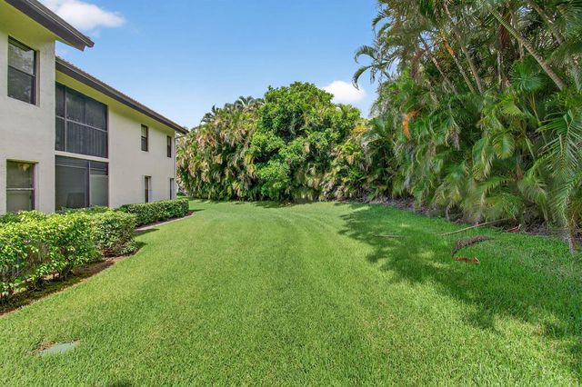 5947 Parkwalk Drive, Boynton Beach, FL 33472