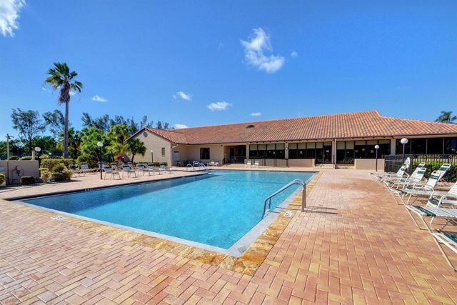 5947 Parkwalk Drive, Boynton Beach, FL 33472