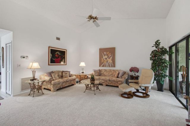 5947 Parkwalk Drive, Boynton Beach, FL 33472