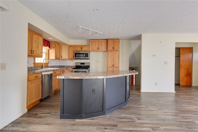 9416 Kieffer Road, Mantua, OH 44255