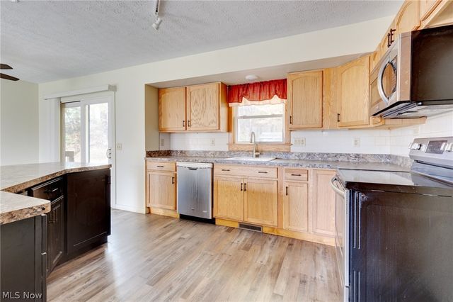 9416 Kieffer Road, Mantua, OH 44255