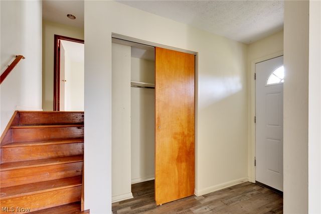 9416 Kieffer Road, Mantua, OH 44255