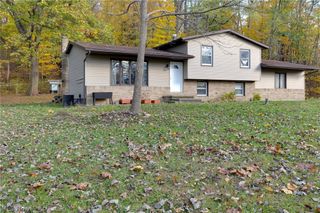 9416 Kieffer Road, Mantua, OH 44255