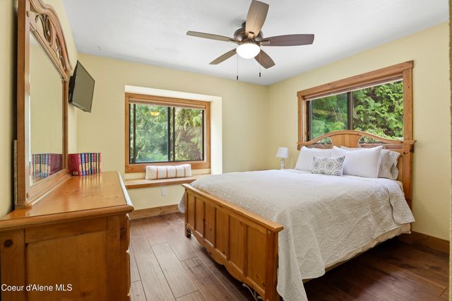 8973 W Barrett DR, Rathdrum, ID 83858