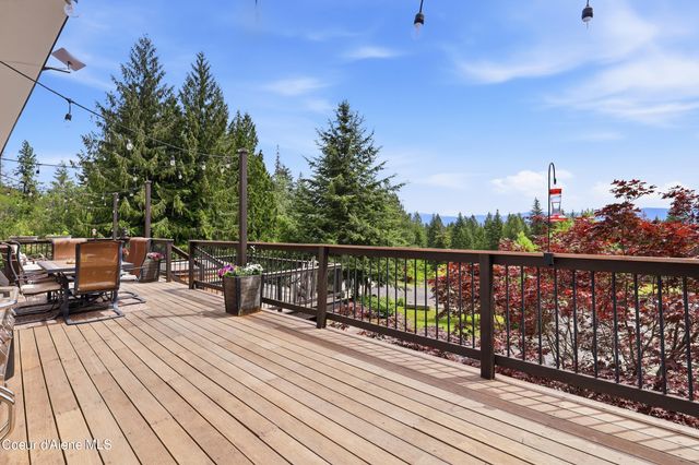 8973 W Barrett DR, Rathdrum, ID 83858