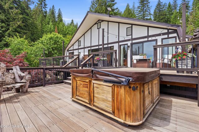 8973 W Barrett DR, Rathdrum, ID 83858