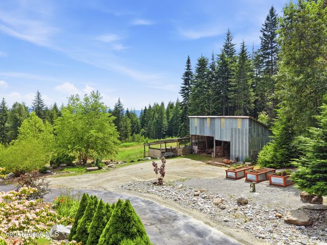 8973 W Barrett DR, Rathdrum, ID 83858