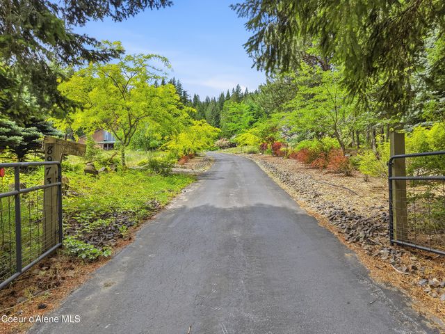 8973 W Barrett DR, Rathdrum, ID 83858