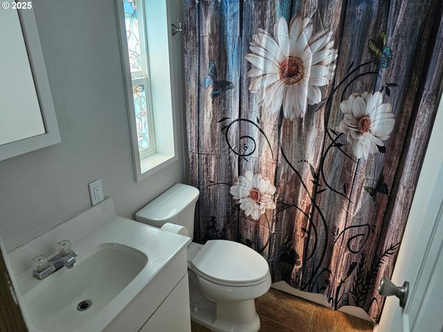 82891 PARKER Ln, Dexter, OR 97431