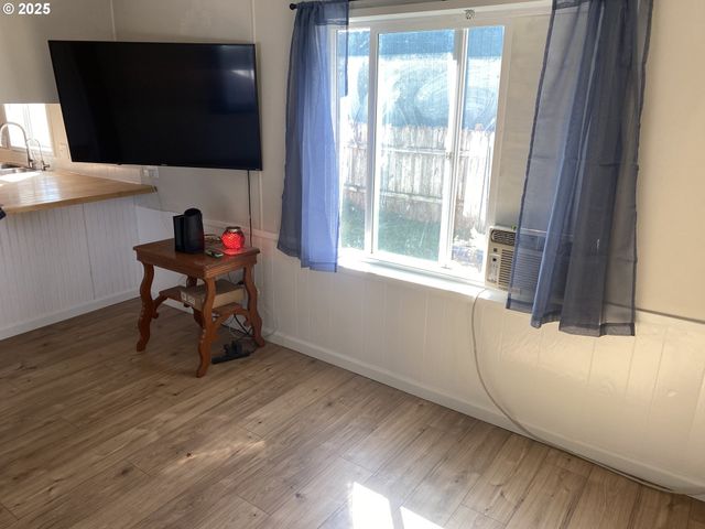 82891 PARKER Ln, Dexter, OR 97431