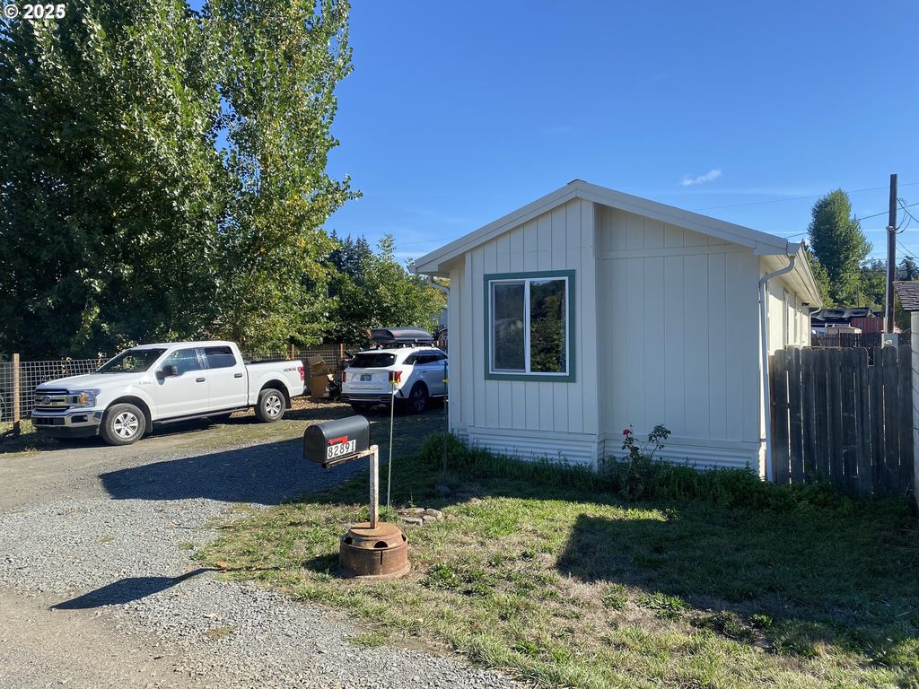 82891 PARKER Ln, Dexter, OR 97431