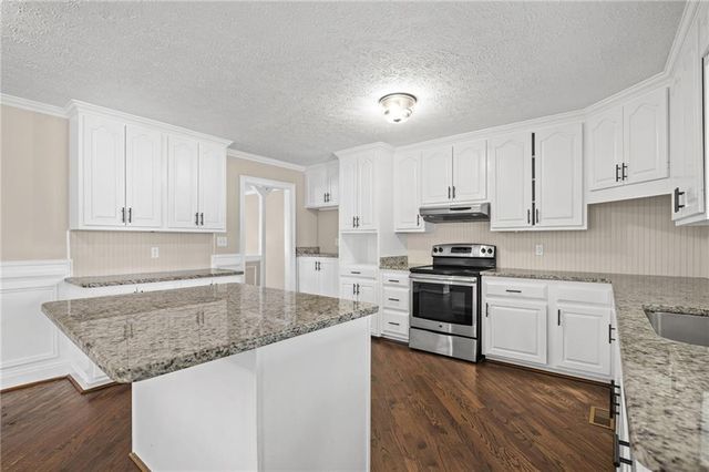 6257 N Summers Circle, Douglasville, GA 30135