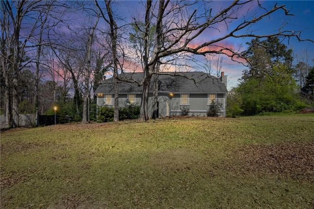 6257 N Summers Circle, Douglasville, GA 30135