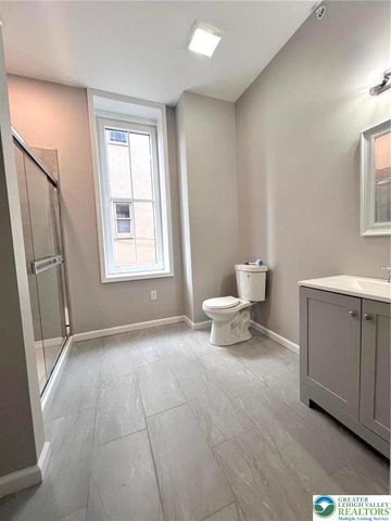 233 Northampton Street 1F, Easton, PA 18042