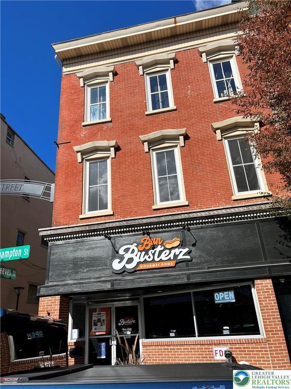 233 Northampton Street 1F, Easton, PA 18042