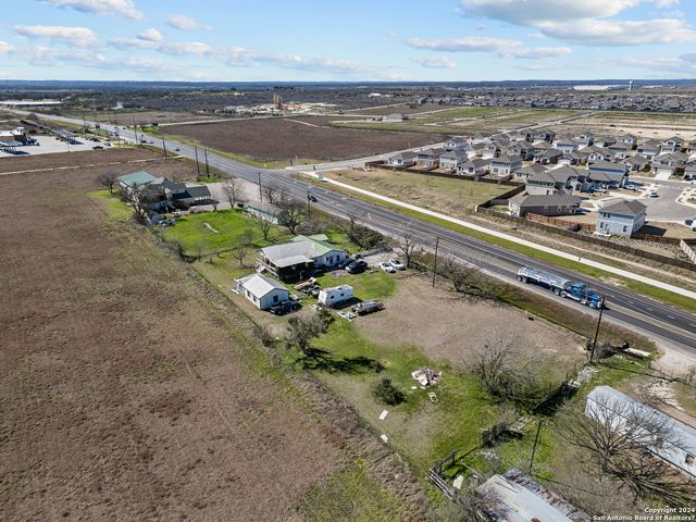 6048 Camino Real, Maxwell, TX 78656