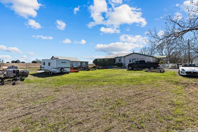 6048 Camino Real, Maxwell, TX 78656