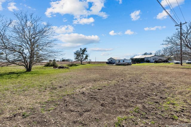 6048 Camino Real, Maxwell, TX 78656