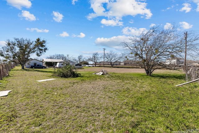 6048 Camino Real, Maxwell, TX 78656