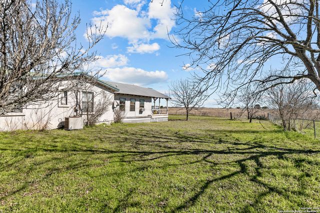 6048 Camino Real, Maxwell, TX 78656