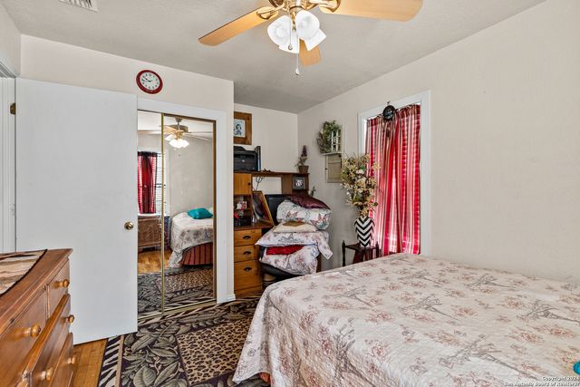 6048 Camino Real, Maxwell, TX 78656