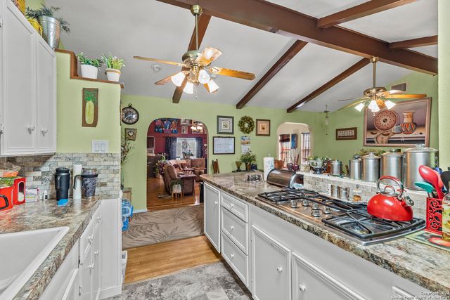 6048 Camino Real, Maxwell, TX 78656