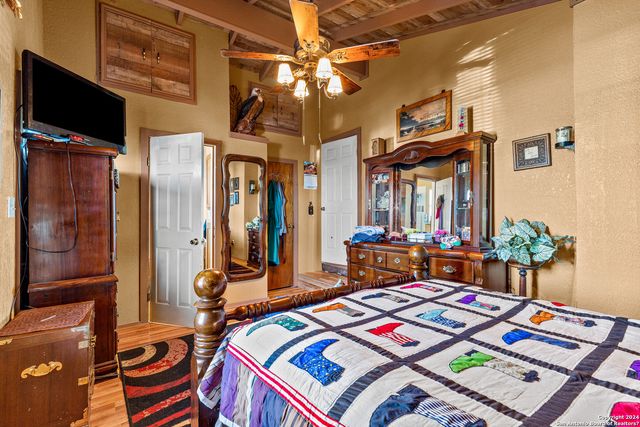 6048 Camino Real, Maxwell, TX 78656