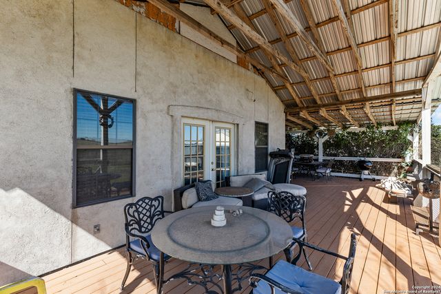 6048 Camino Real, Maxwell, TX 78656