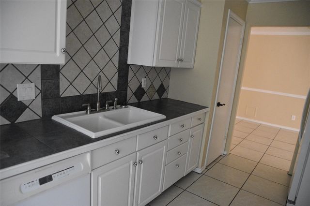 8627 N Normandale Street, Fort Worth, TX 76116