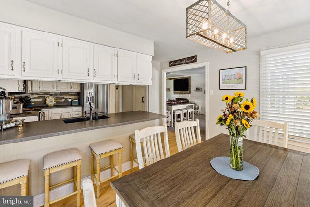 1208 ROYAL LN, West Deptford, NJ 08086
