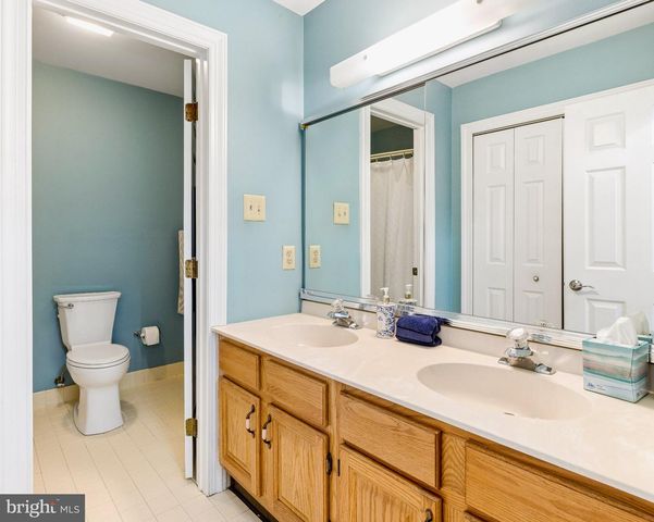 1208 ROYAL LN, West Deptford, NJ 08086