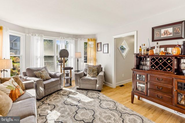 1208 ROYAL LN, West Deptford, NJ 08086