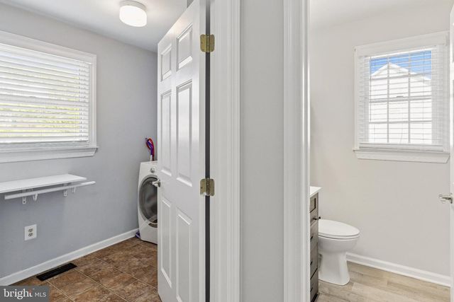 1208 ROYAL LN, West Deptford, NJ 08086