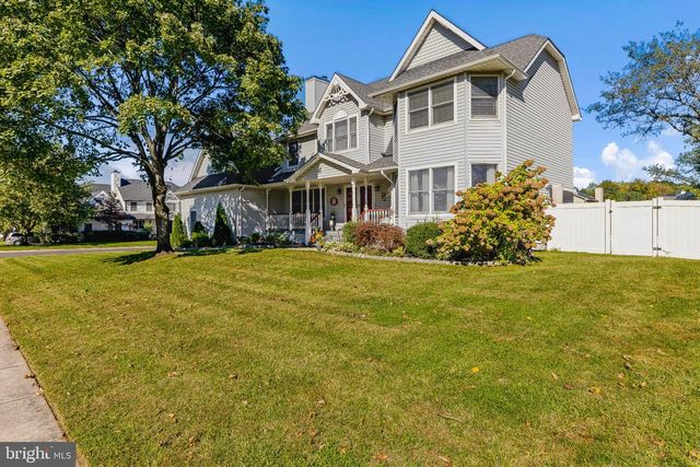 1208 ROYAL LN, West Deptford, NJ 08086