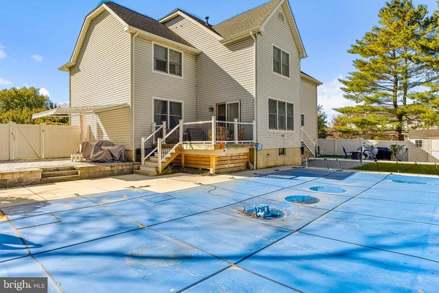1208 ROYAL LN, West Deptford, NJ 08086