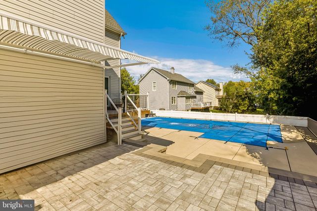 1208 ROYAL LN, West Deptford, NJ 08086