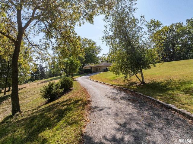 28176 226TH Street, Le Claire, IA 52753