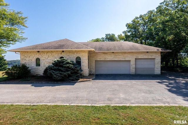 28176 226TH Street, Le Claire, IA 52753