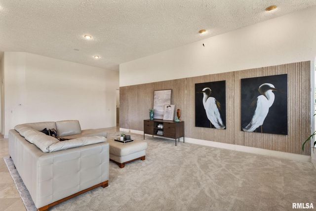 28176 226TH Street, Le Claire, IA 52753