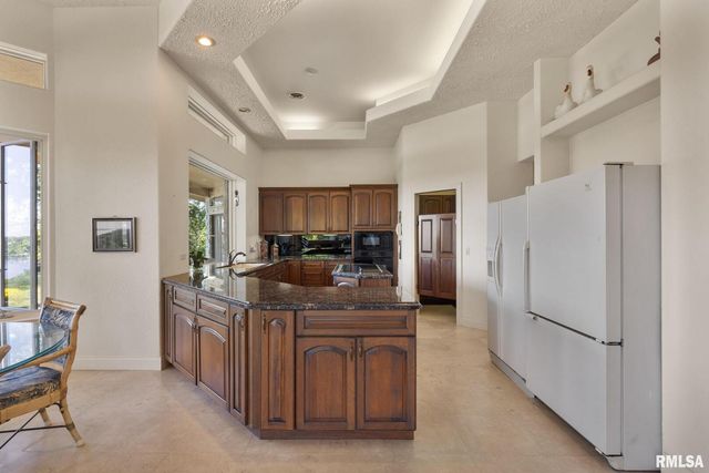 28176 226TH Street, Le Claire, IA 52753