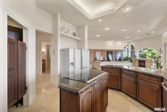 28176 226TH Street, Le Claire, IA 52753