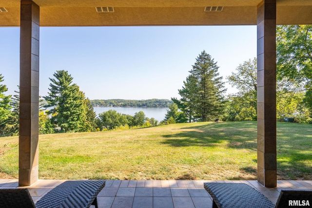 28176 226TH Street, Le Claire, IA 52753