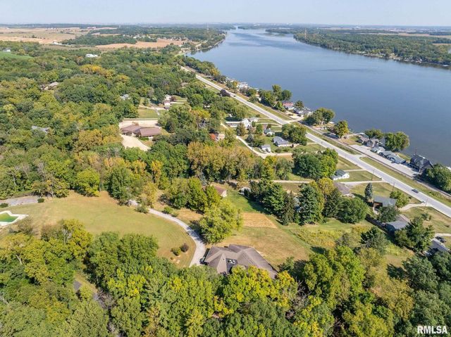 28176 226TH Street, Le Claire, IA 52753