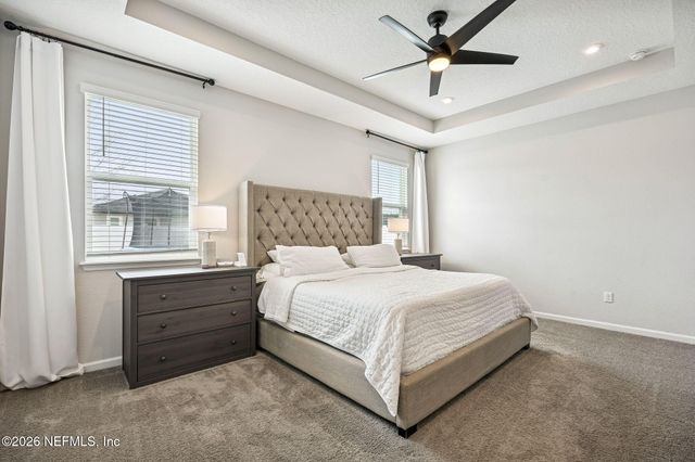 555 BLUE DAZE Street, Yulee, FL 32097